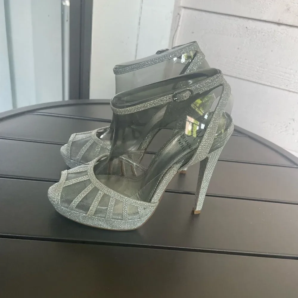 New Adrianna Papell Silver Mesh Platform Metallic Peep Toe Heels Size 7M